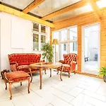 Apartment Koenigliche Quartier By Interhome Mirow
