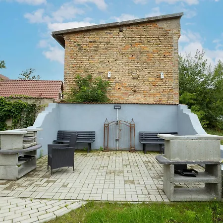 Koenigliche Quartier By Interhome